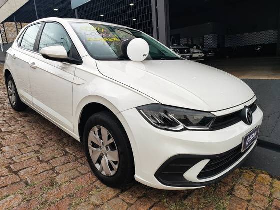 VOLKSWAGEN POLO 1.0 MPI MANUAL VOLKSWAGEN POLO 1.0 MPI MANUAL